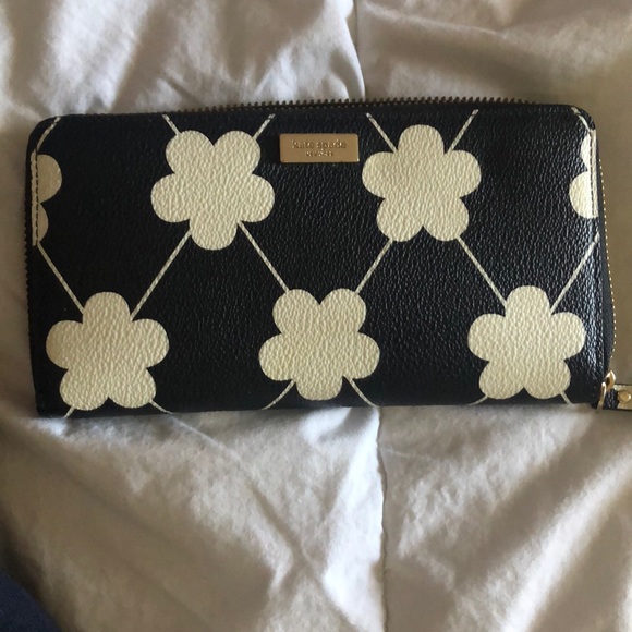 kate spade Handbags - Kate Spade Grant Street Neda Continental Wallet